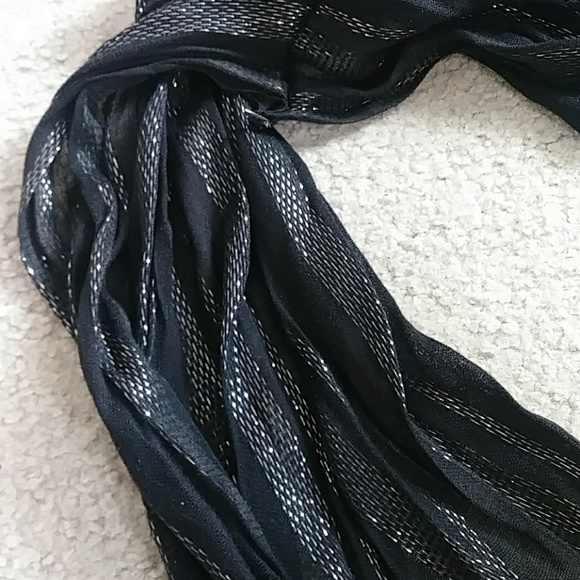 Infinity scarf - Picture 2 of 2